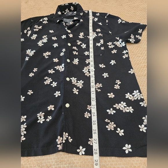 Abercrombie &Fitch Short Sleeve Button Up Black Floral Size Medium - Picture 4 of 9